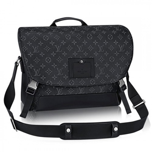 Louis Vuitton M40510 Messenger MM Voyager Messenger Bag Monogram Eclipse Canvas