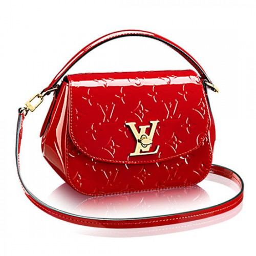 Louis Vuitton M90944 Pasadena Crossbody Bag Monogram Vernis