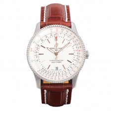 Navitimer Automatic 41 White Dial in Steel Navitimer Automatic 41 White Dial in Steel