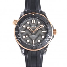 Seamaster Diver 300M Co-Axial Master Chronometer 43.5mm 210.62.44.20.01.001 on Rubber Strap Seamaster Diver 300M Co-Axial Master Chronometer 43.5mm 210.62.44.20.01.001 on Rubber Strap