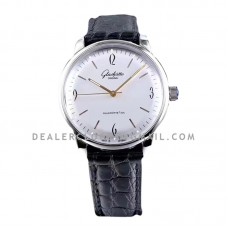 Sixties White Dial in Steel Ref: 1-39-52-01-02-04