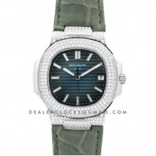 Nautilus Jumbo 5711 Blue Dial in Steel with Paved Diamonds on Strap
